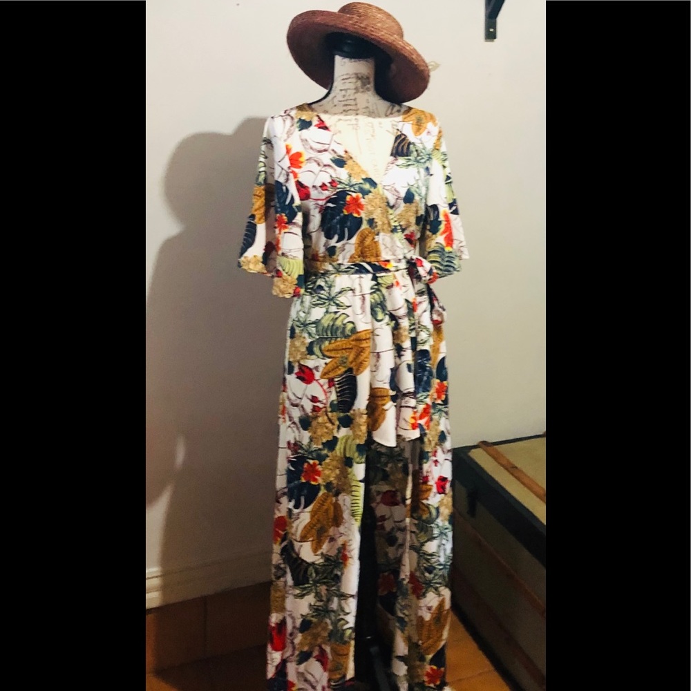 True Destiny floral Maxi romper size L